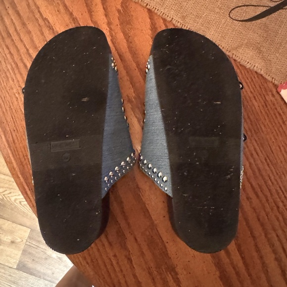 Nine West Flinne Studded Footbed Sandals - Picture 3 of 5